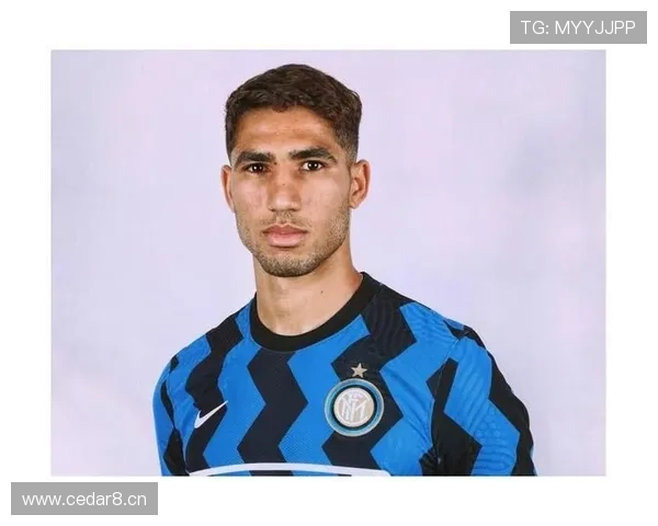 阿什拉夫多特蒙德外租赛季边翼卫表现解析