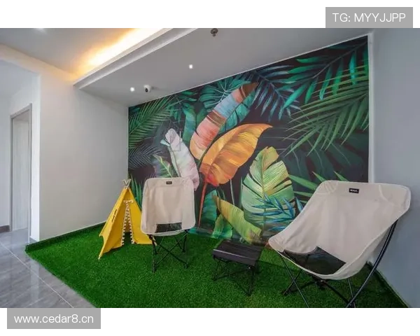 瑞安·洛赫特家里泳池比别人家客厅还大，训练完直接开香槟泡澡